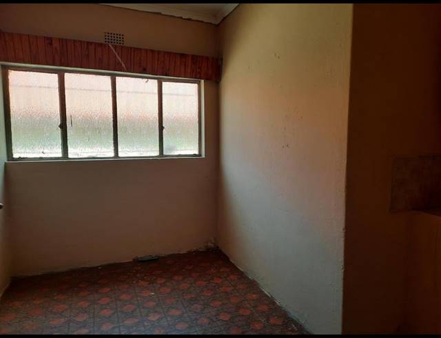 13 BEDROOM HOUSE FOR SALE IN VANDERBIJLPARK SE 7